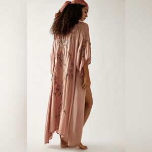 Magnolia Pearl Kimono